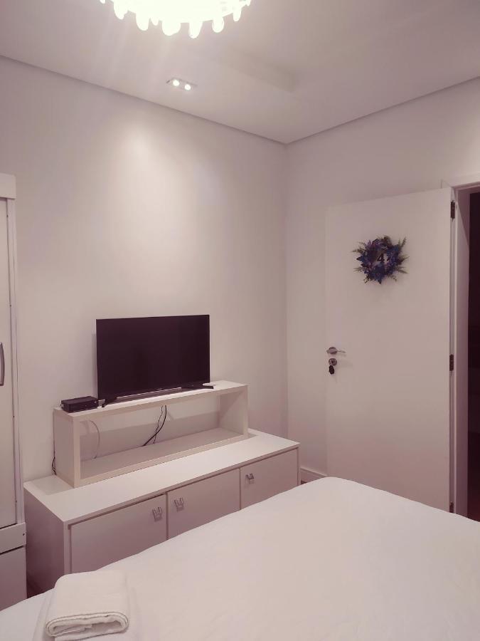 Quarto Triplo com Casa de Banho Privativa
