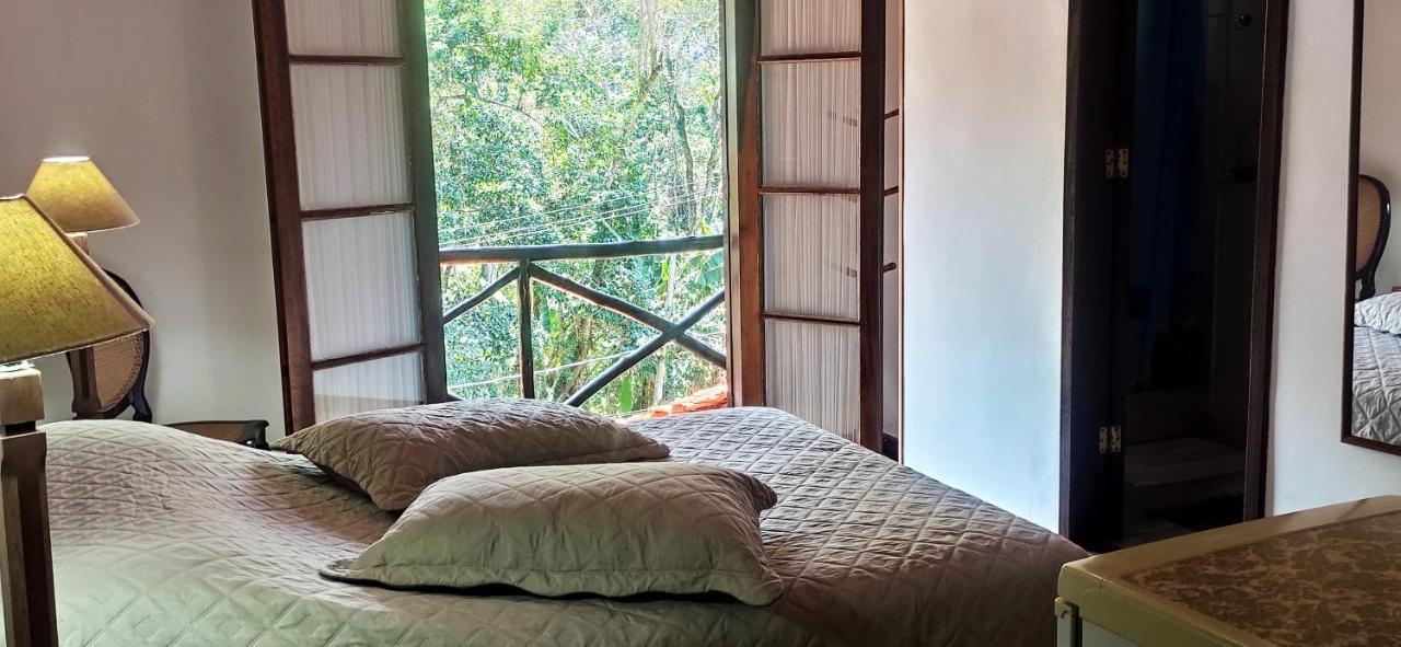 Quarto Duplo com Pátio