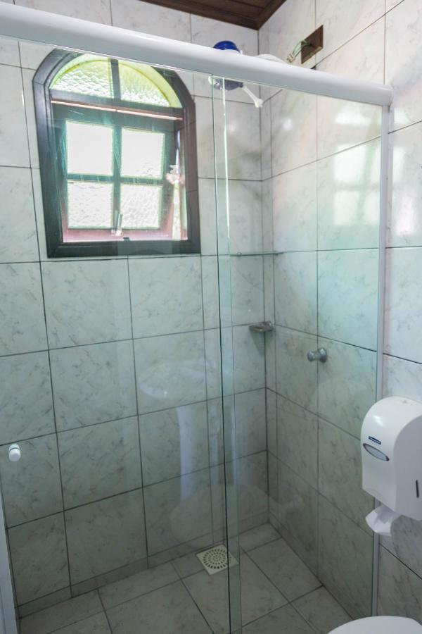 Quarto Triplo com Casa de Banho Privativa