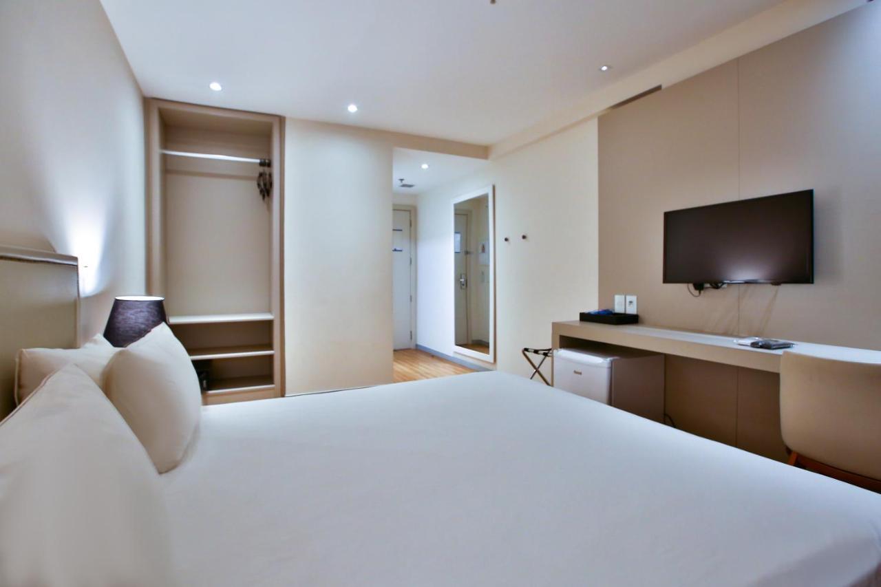 Quarto Queen Superior