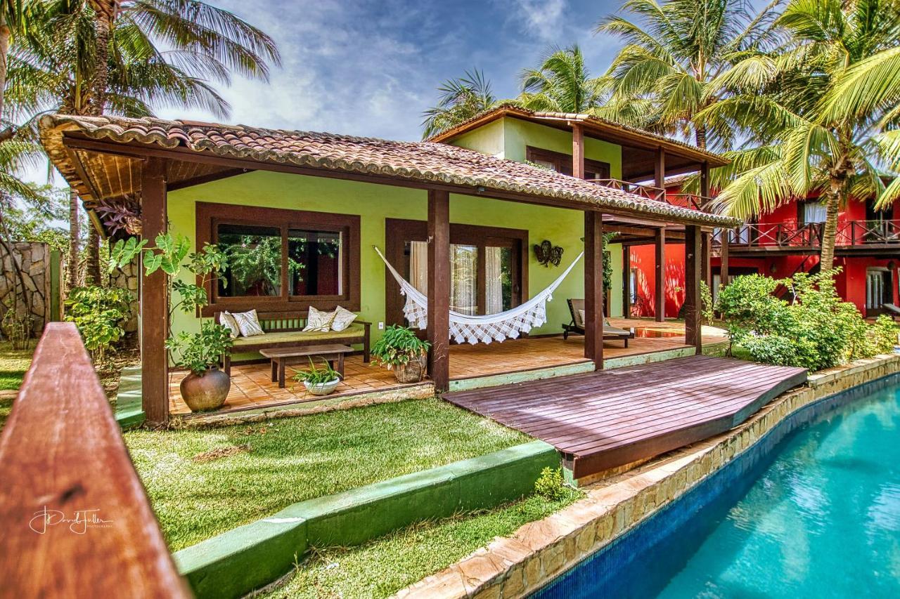 Villa com 2 Quartos e Varanda