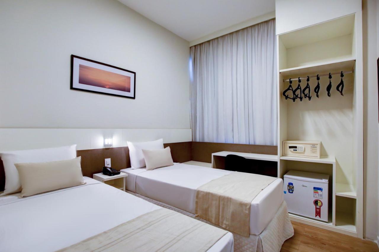 Quarto Twin Standard