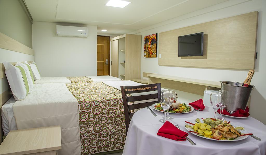 Quarto Triplo Superior com Vista Mar