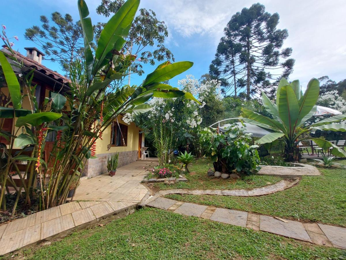 Chalé com Vista Montanha