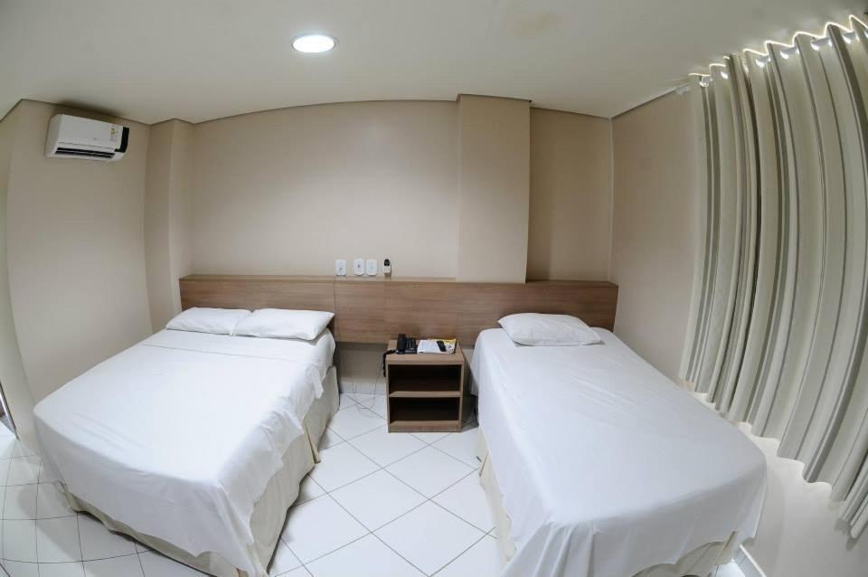 Quarto Twin Standard