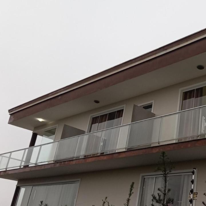 Suite com Varanda