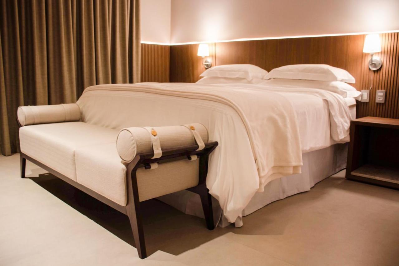 Deluxe Queen Suite