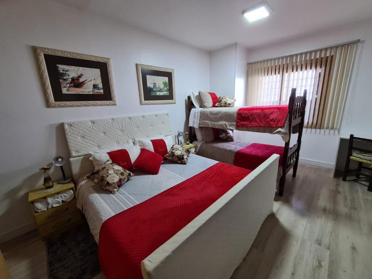 Quarto Quádruplo com Casa de Banho Privativa