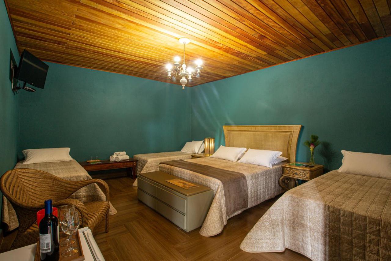 Quarto Familiar com Varanda