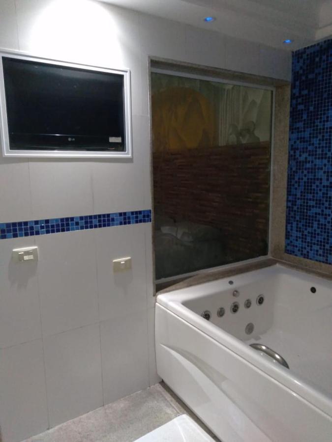 Suite Deluxe com Banheira de Hidromassagem
