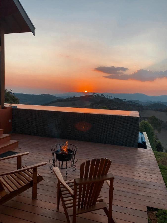 Villa com Piscina Privada