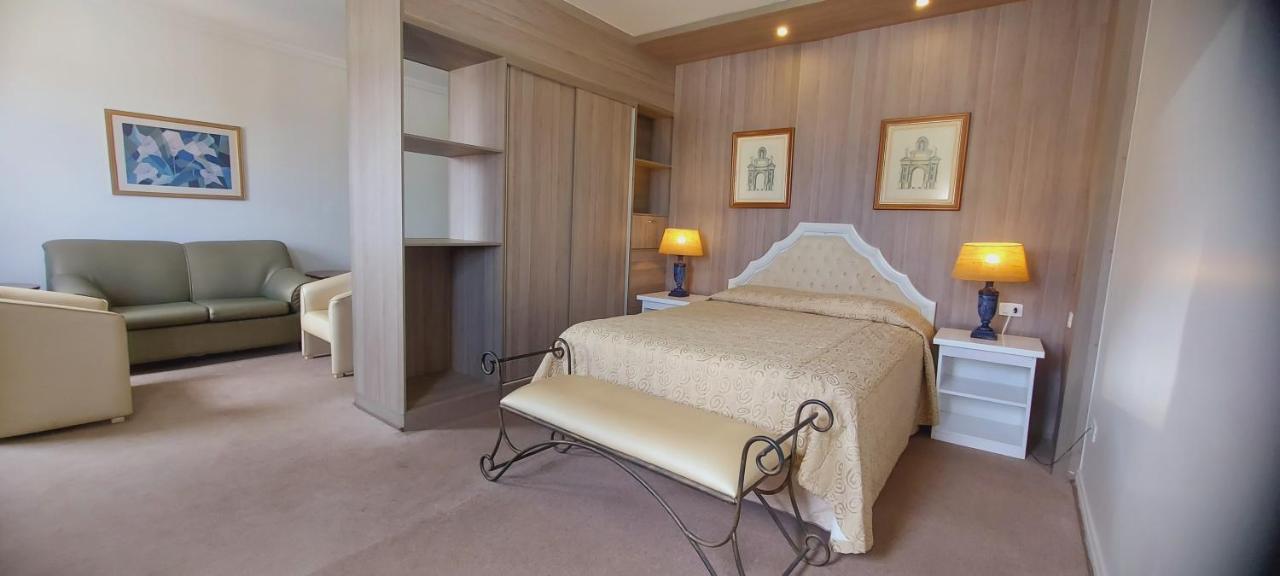 Suite Deluxe com Banheira de Hidromassagem