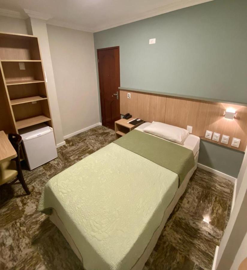 Quarto Individual Standard