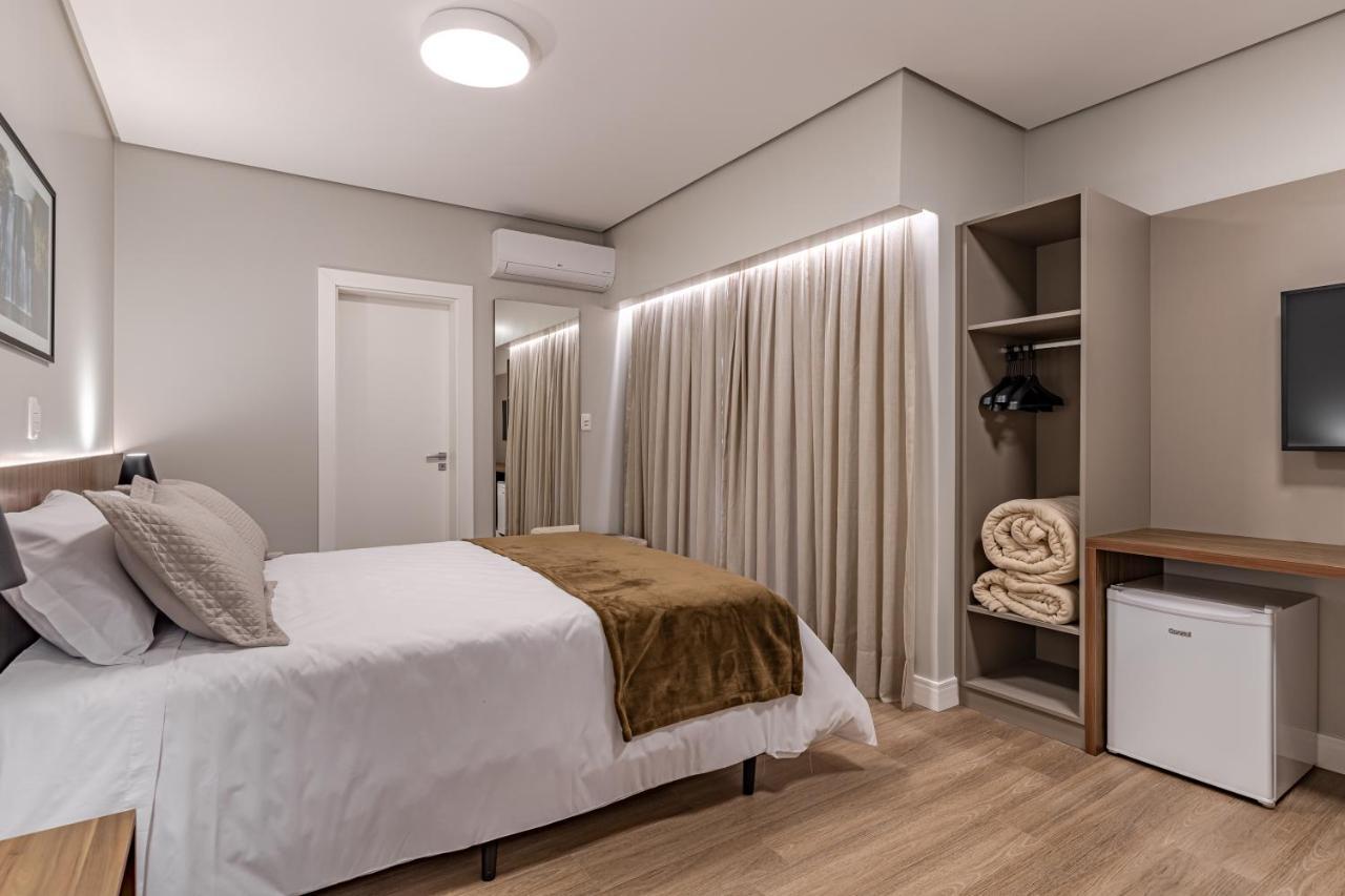 Quarto Familiar com Varanda
