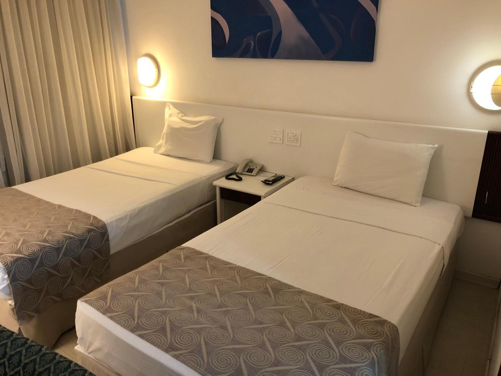 Quarto Twin Standard