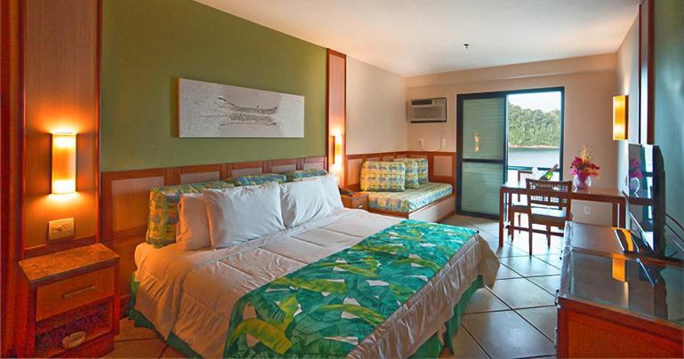 Quarto Duplo Superior com Vista Mar
