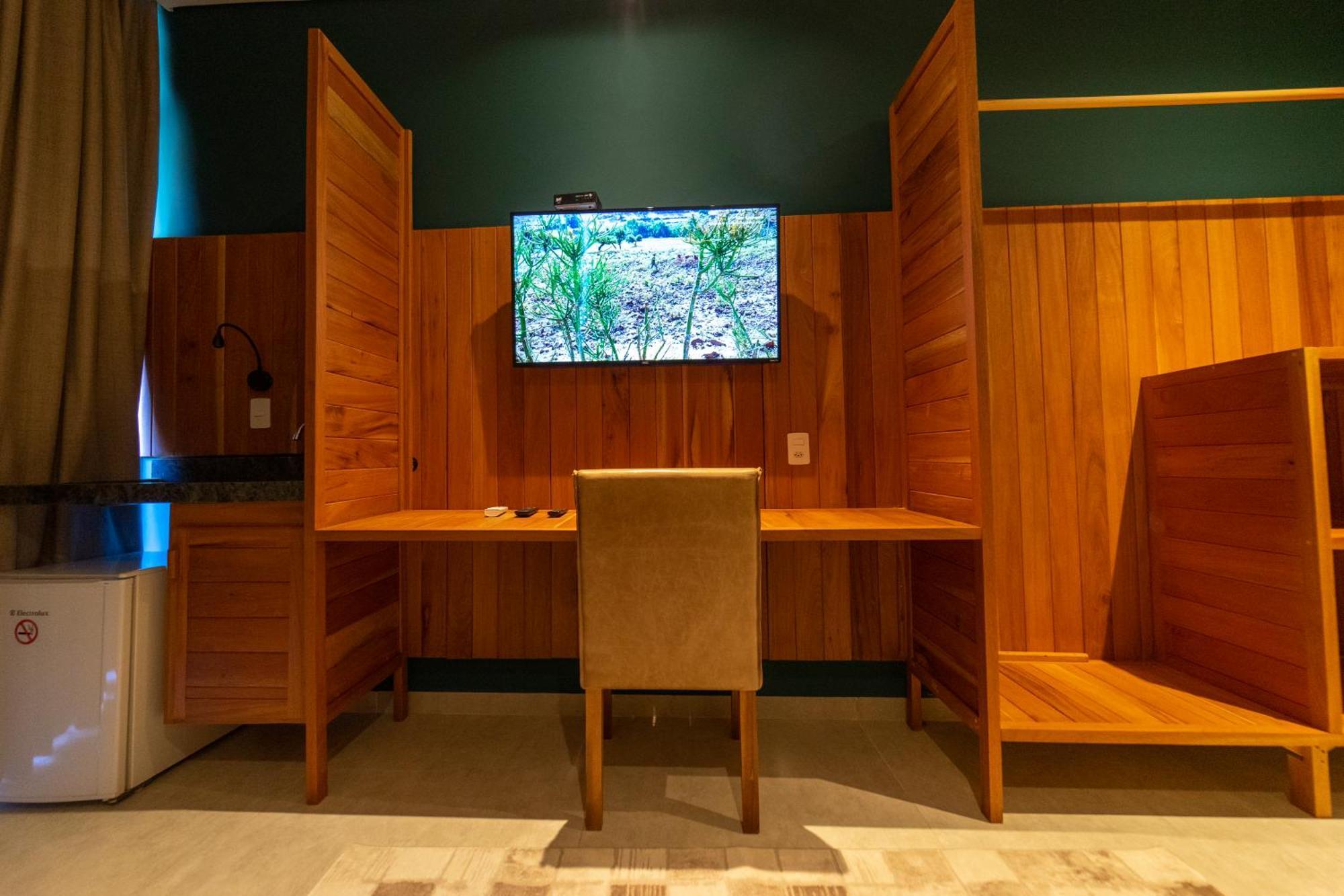 Quarto Triplo com Vista Cidade