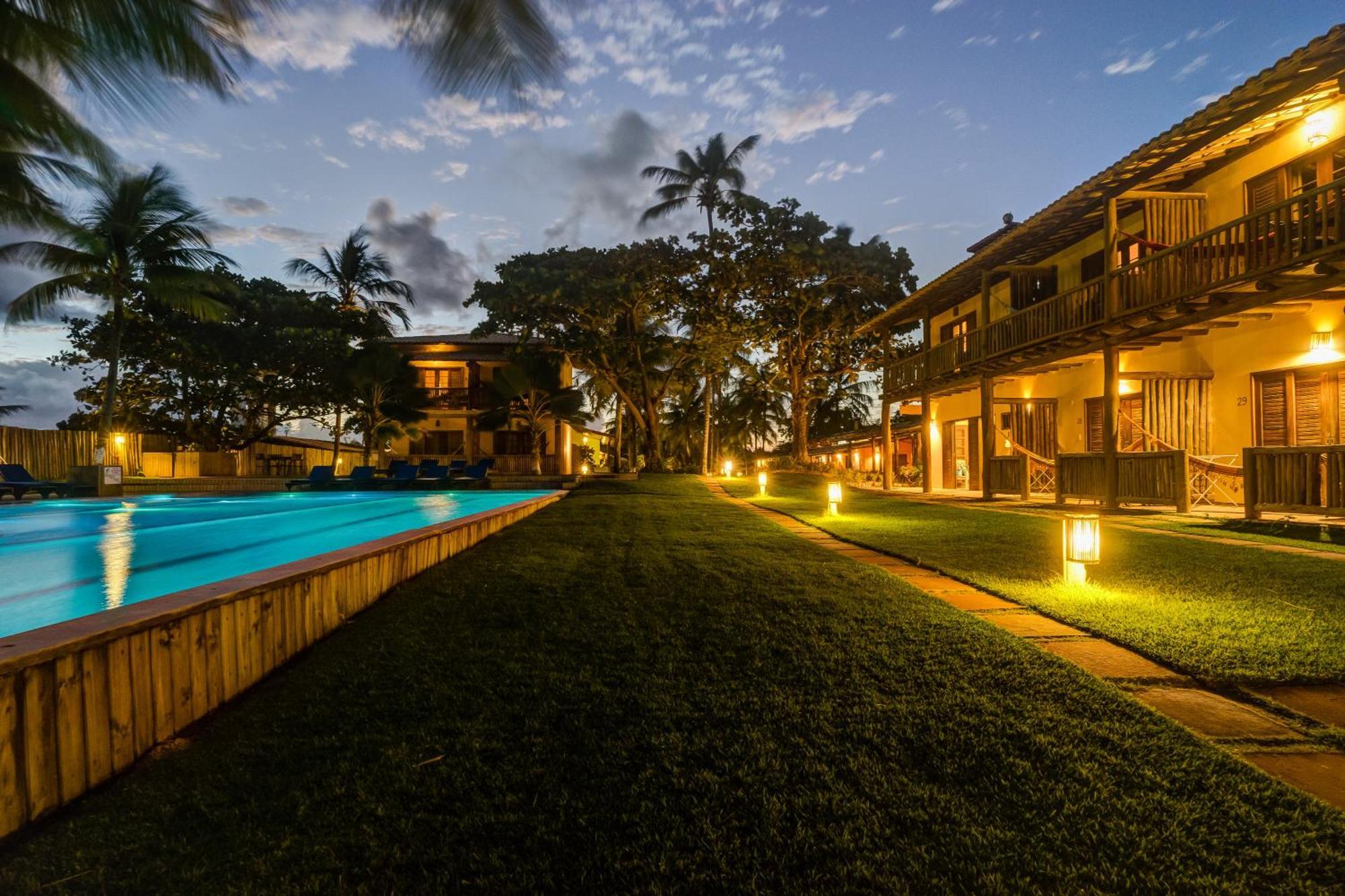 Suite Familiar com Vista da Piscina