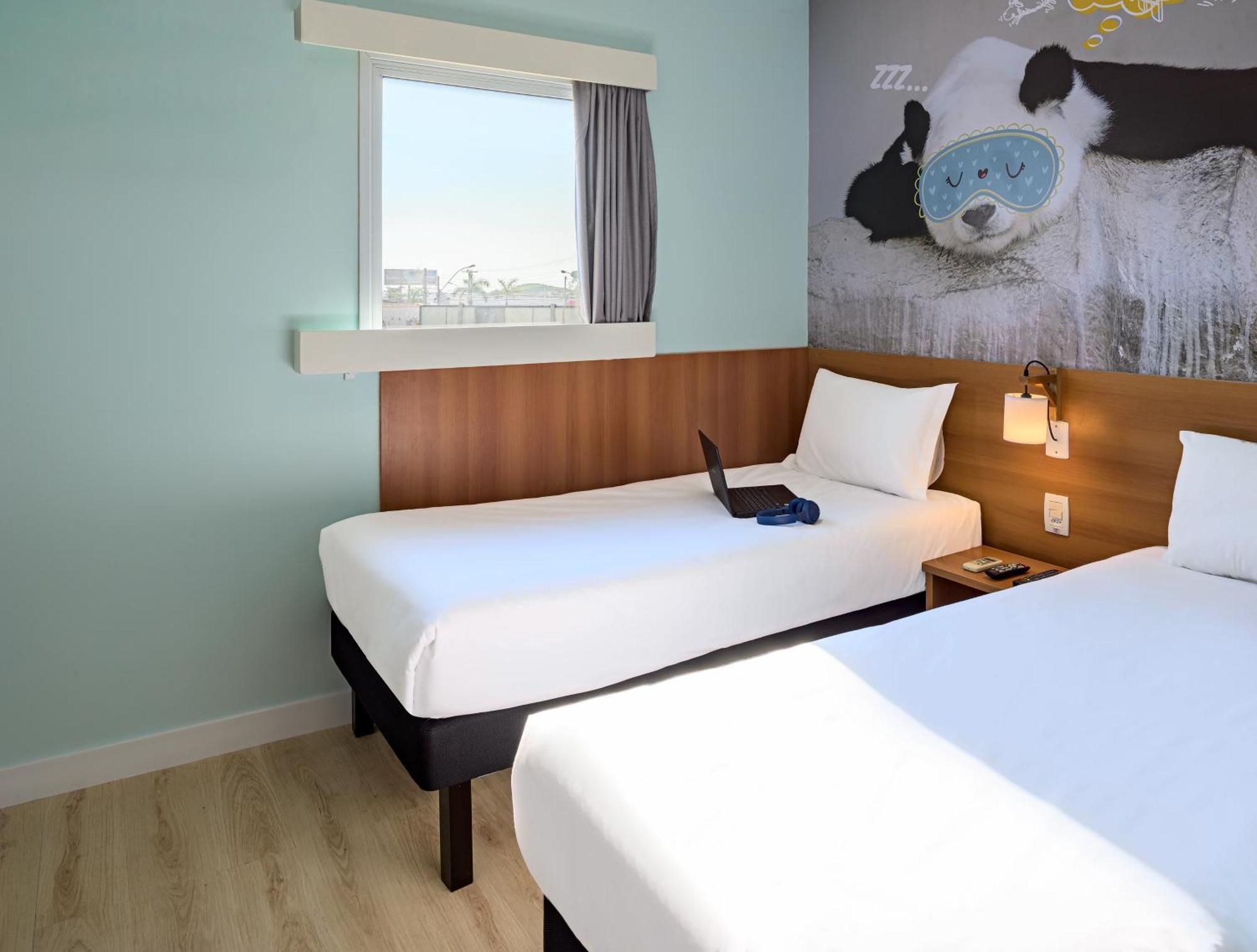 Quarto Twin Standard