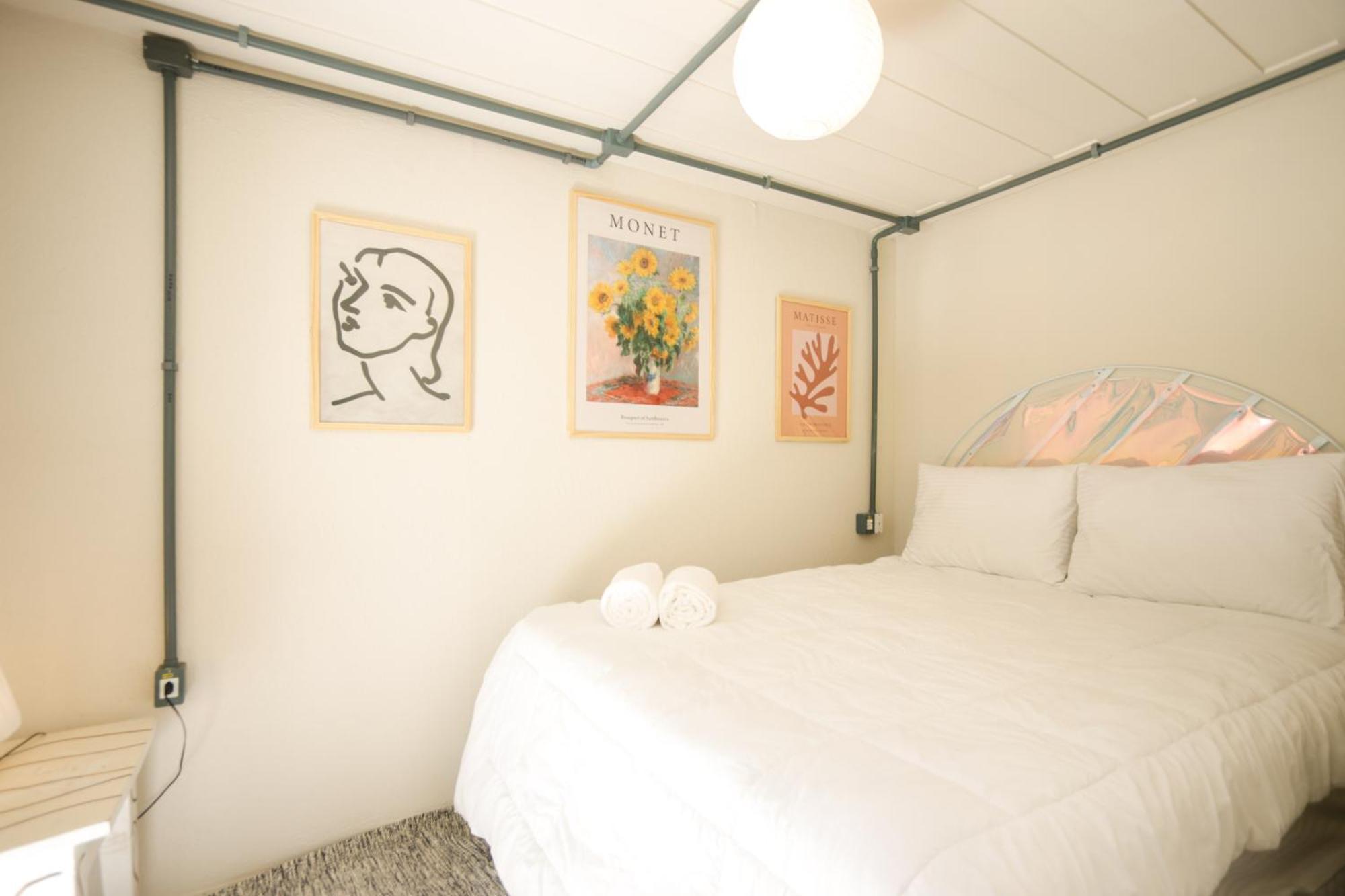 Quarto Duplo com Casa de Banho Partilhada