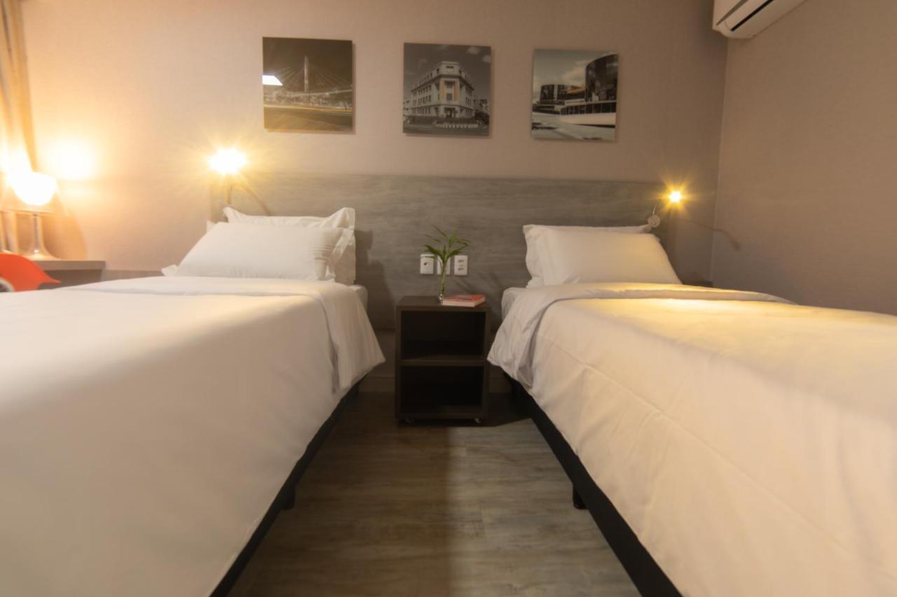 Standard Twin - 2 Single Beds