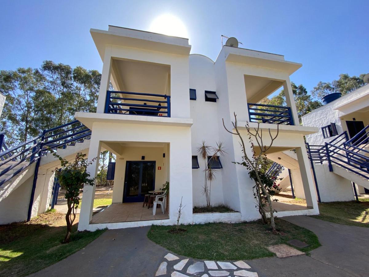 Apartamento com Varanda