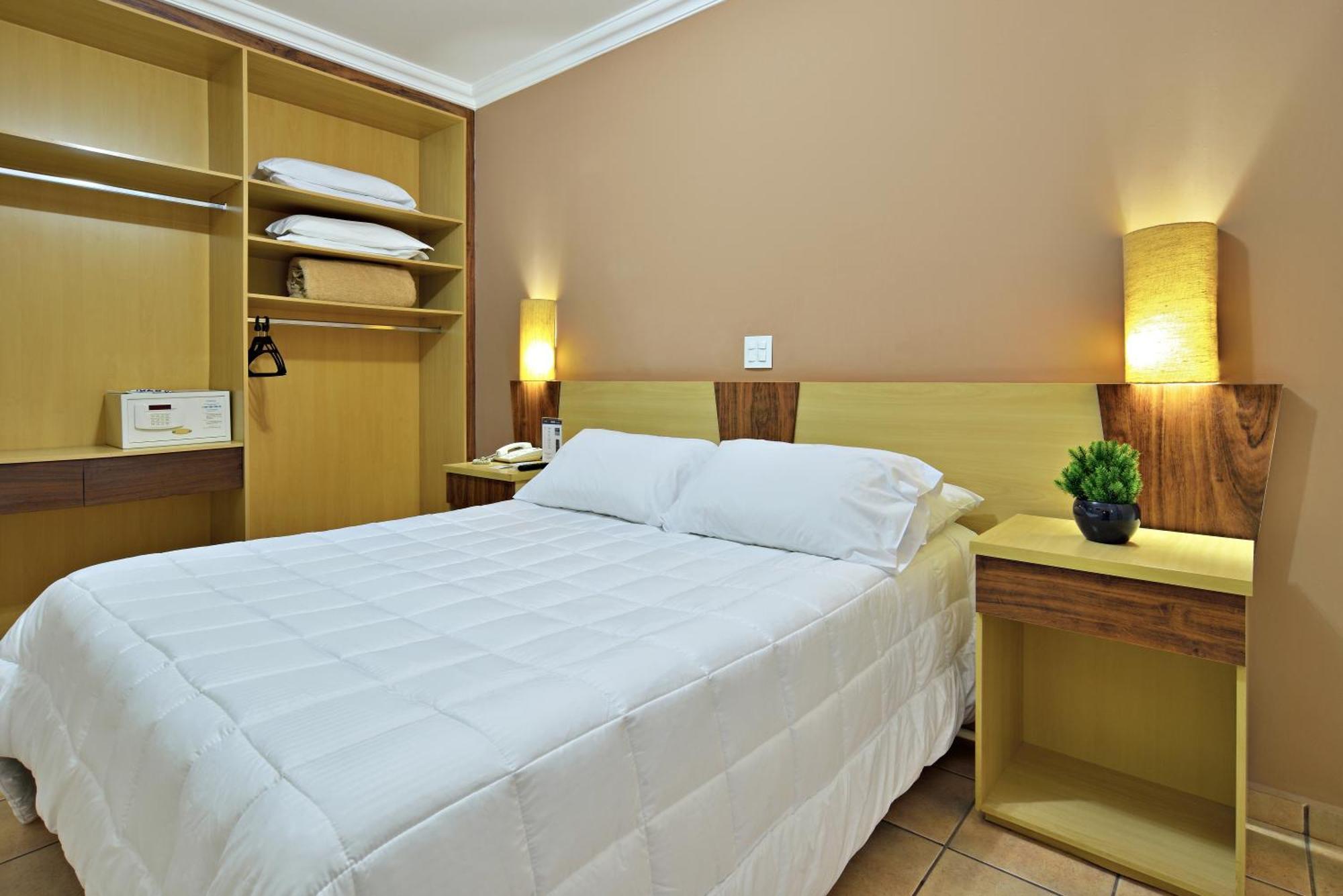Apartment (2 Adults)