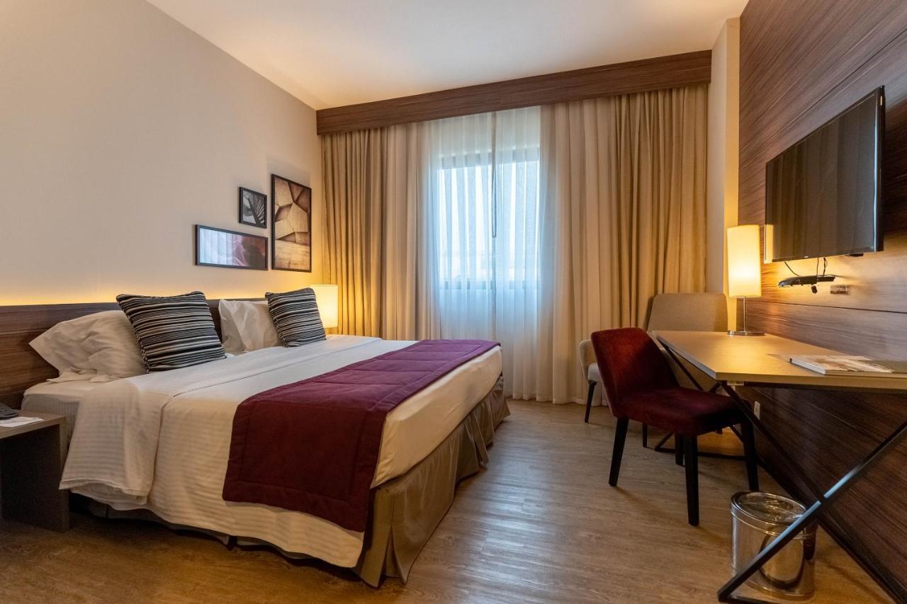 Quarto Queen Standard