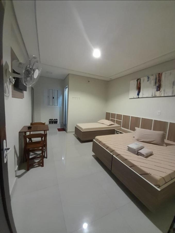 Quarto Deluxe (2 Adultos + 1 Criança)