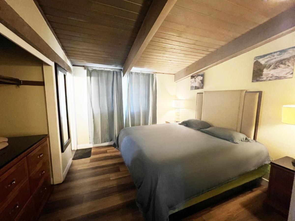 Quarto Twin Standard