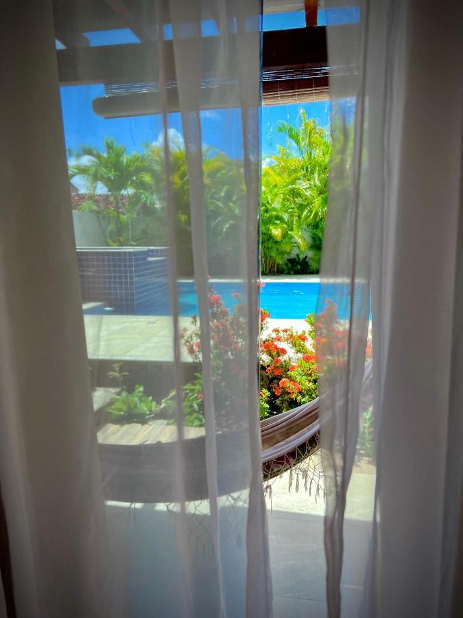 Suite Queen com Vista Piscina