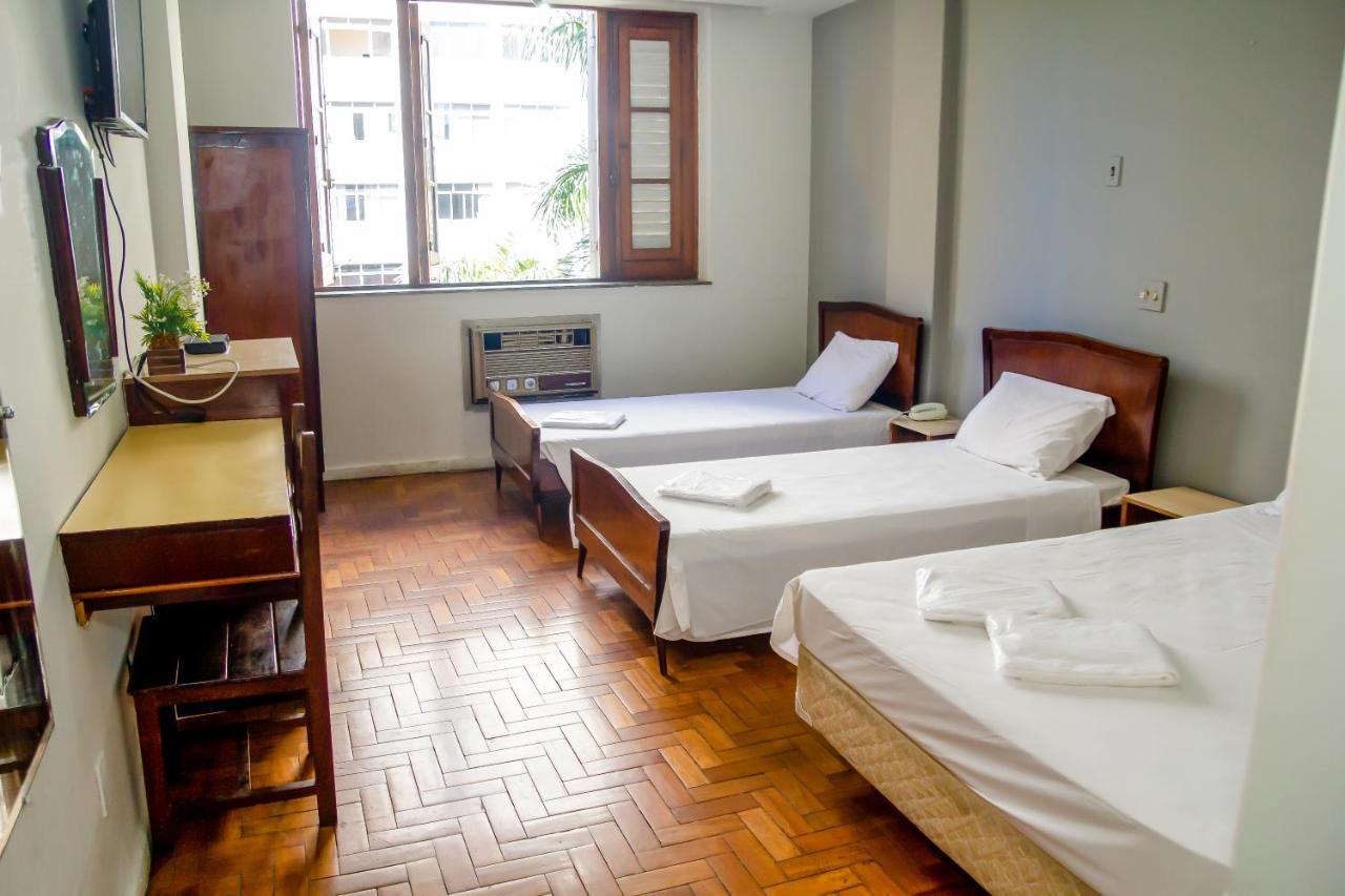 Quarto Quádruplo Standard