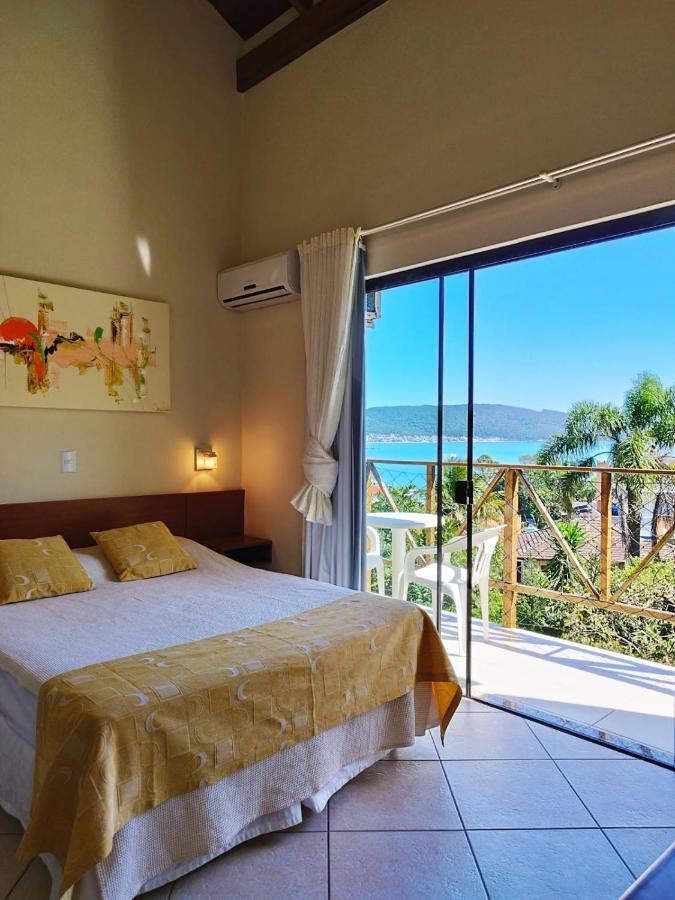 Estudio con vistas al mar