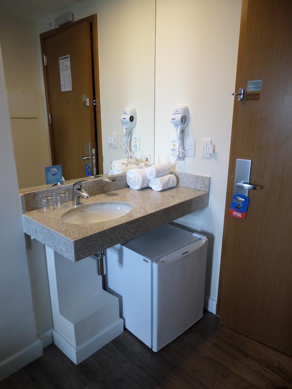 Quarto Queen com Acesso a Pessoas com Mobilidade Condicionada