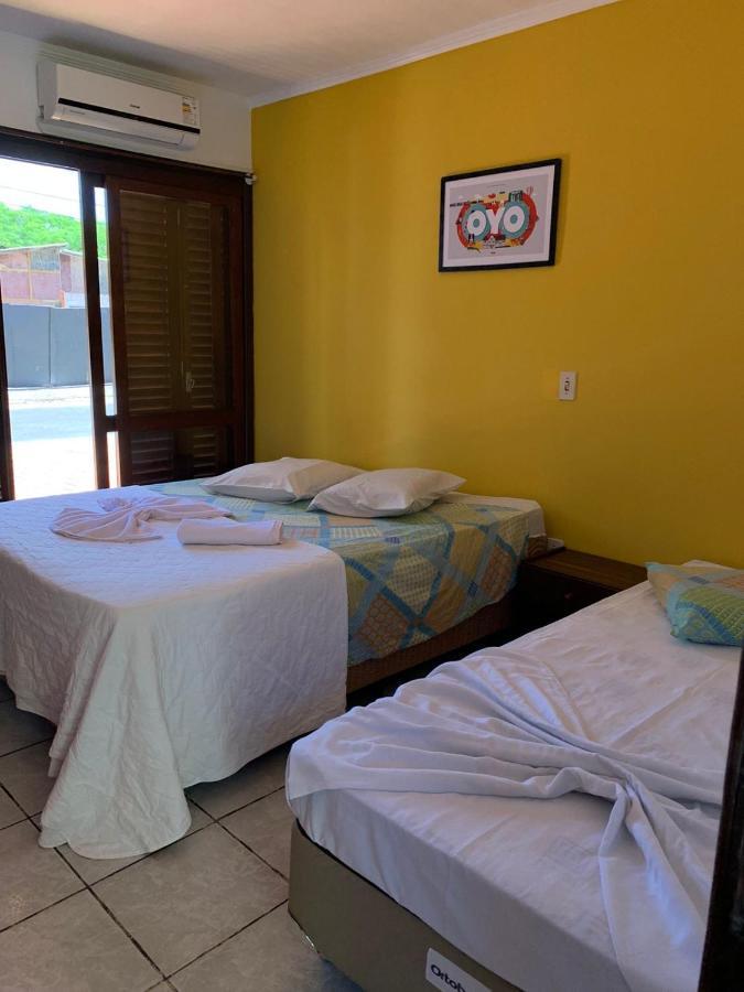 Quarto Deluxe (2 Adultos + 1 Criança)