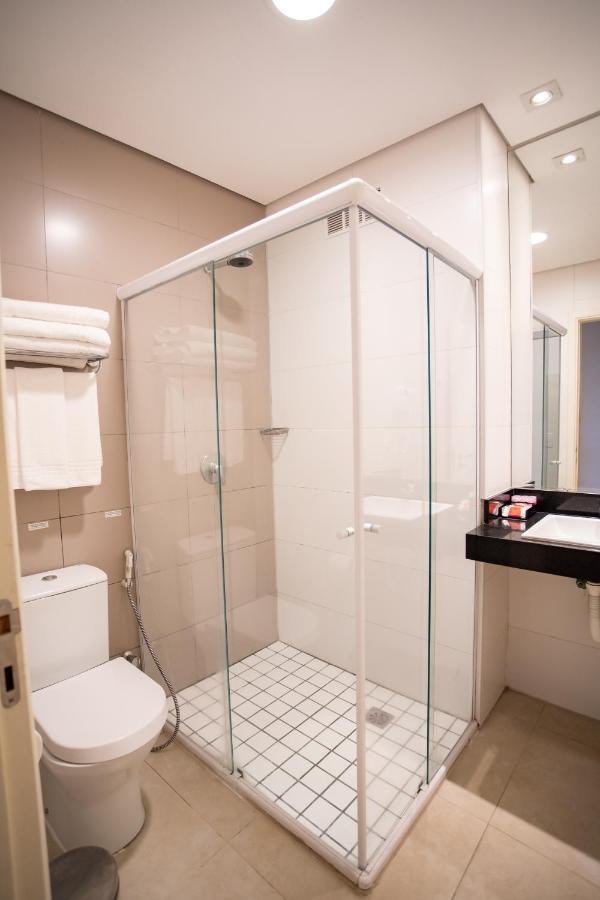 Quarto Twin Standard