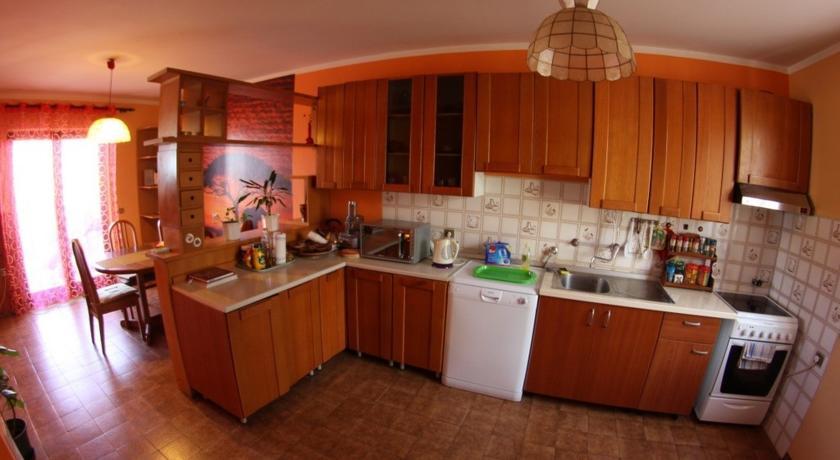 Quarto Familiar com Casa de Banho Partilhada