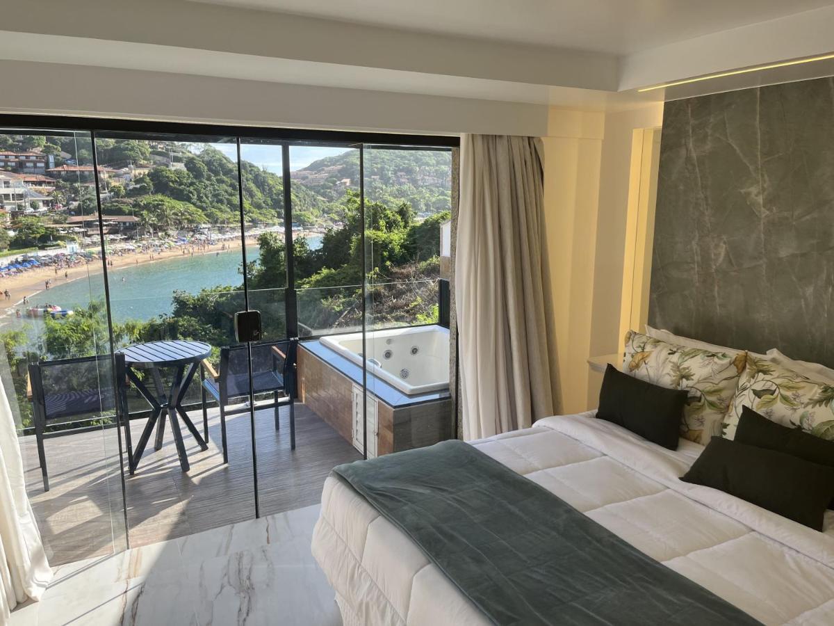 Quarto King com Banheira de Hidromassagem e Vista Mar