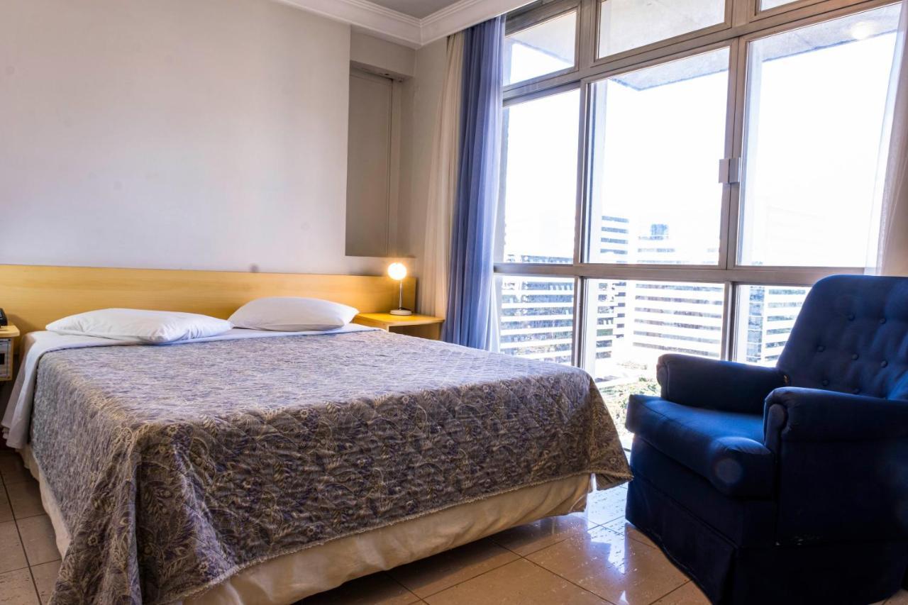 Quarto Duplo com Pátio