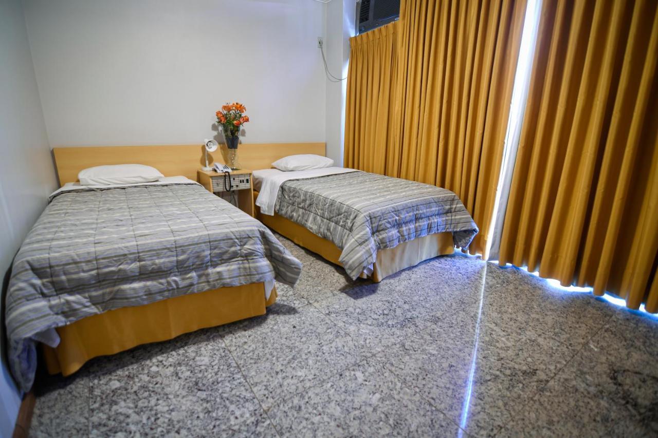 Quarto Twin com Varanda