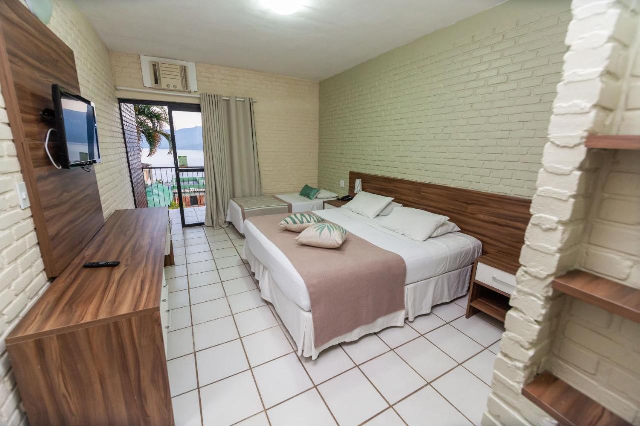 Quarto Standard com Vista Mar Parcial