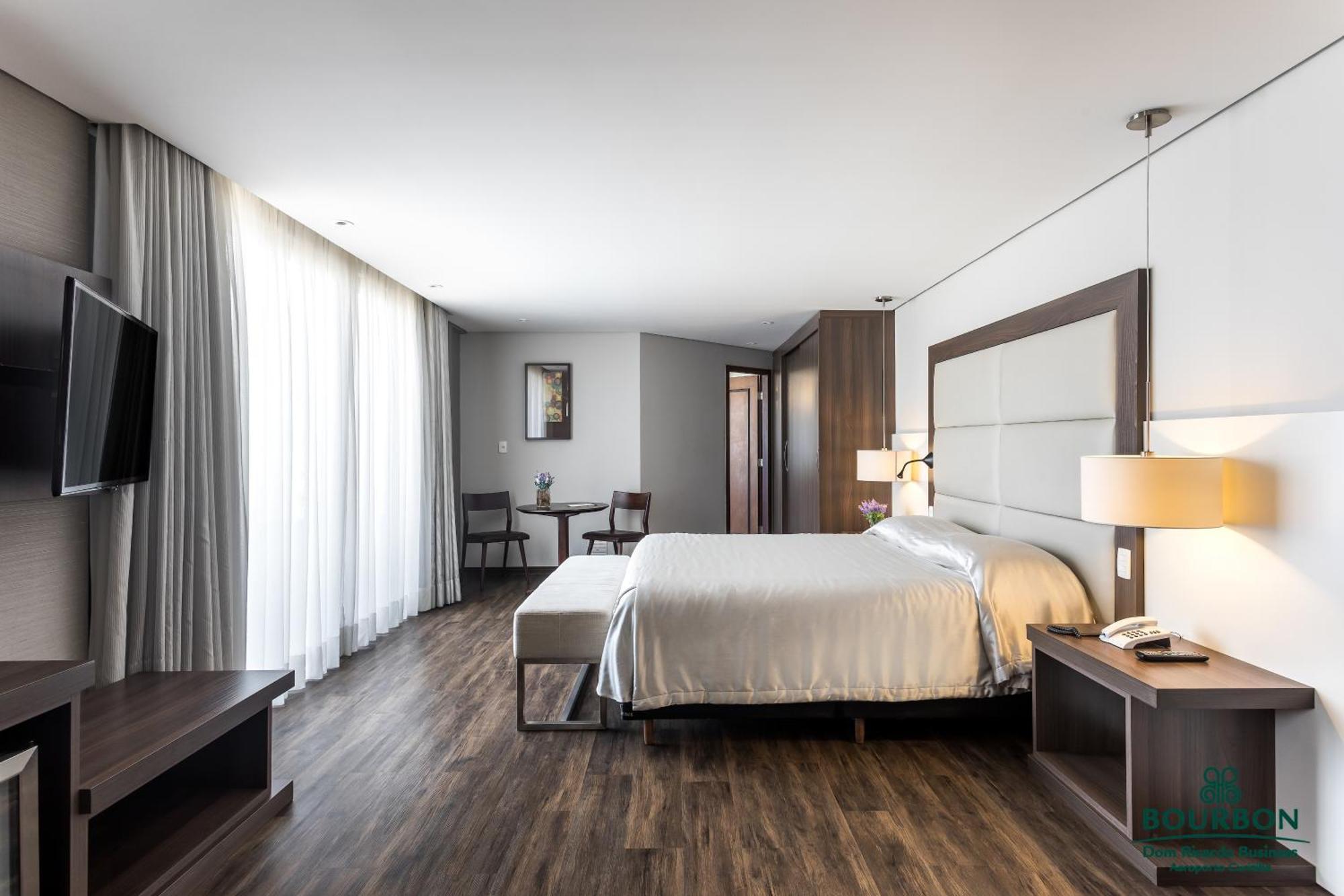 Suite Júnior com Varanda