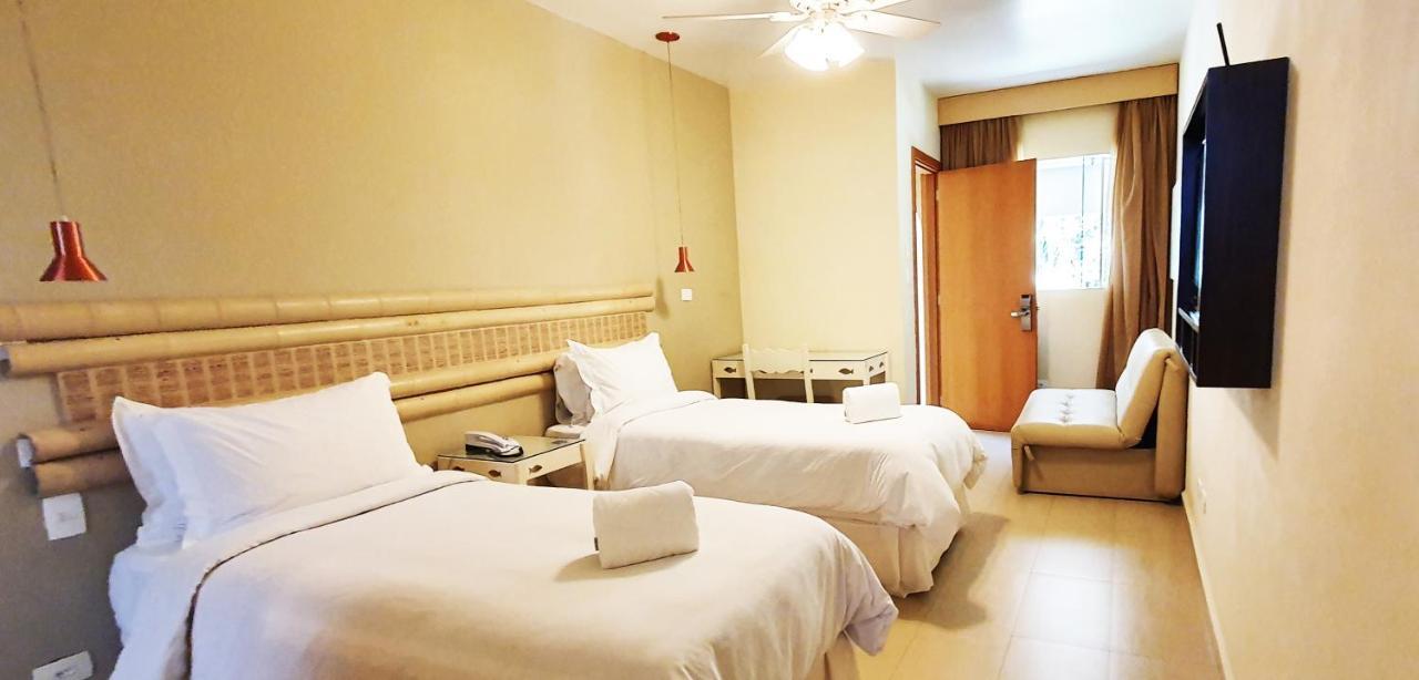 Quarto Twin Standard