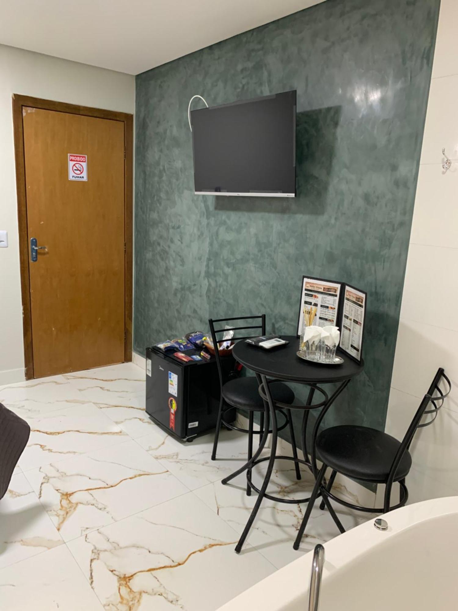 Suíte com Banheira de Hidromassagem