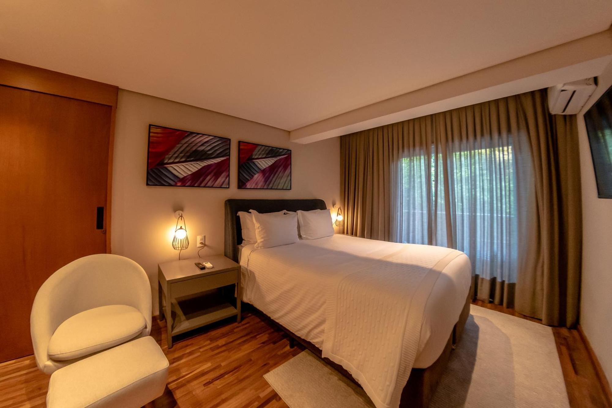 Suite com Varanda