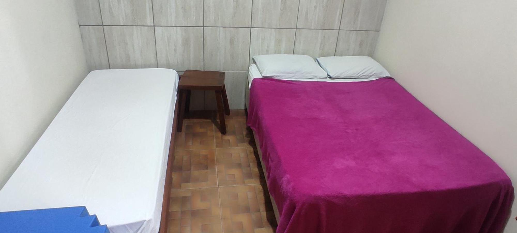 Quarto Triplo com Casa de Banho Privativa