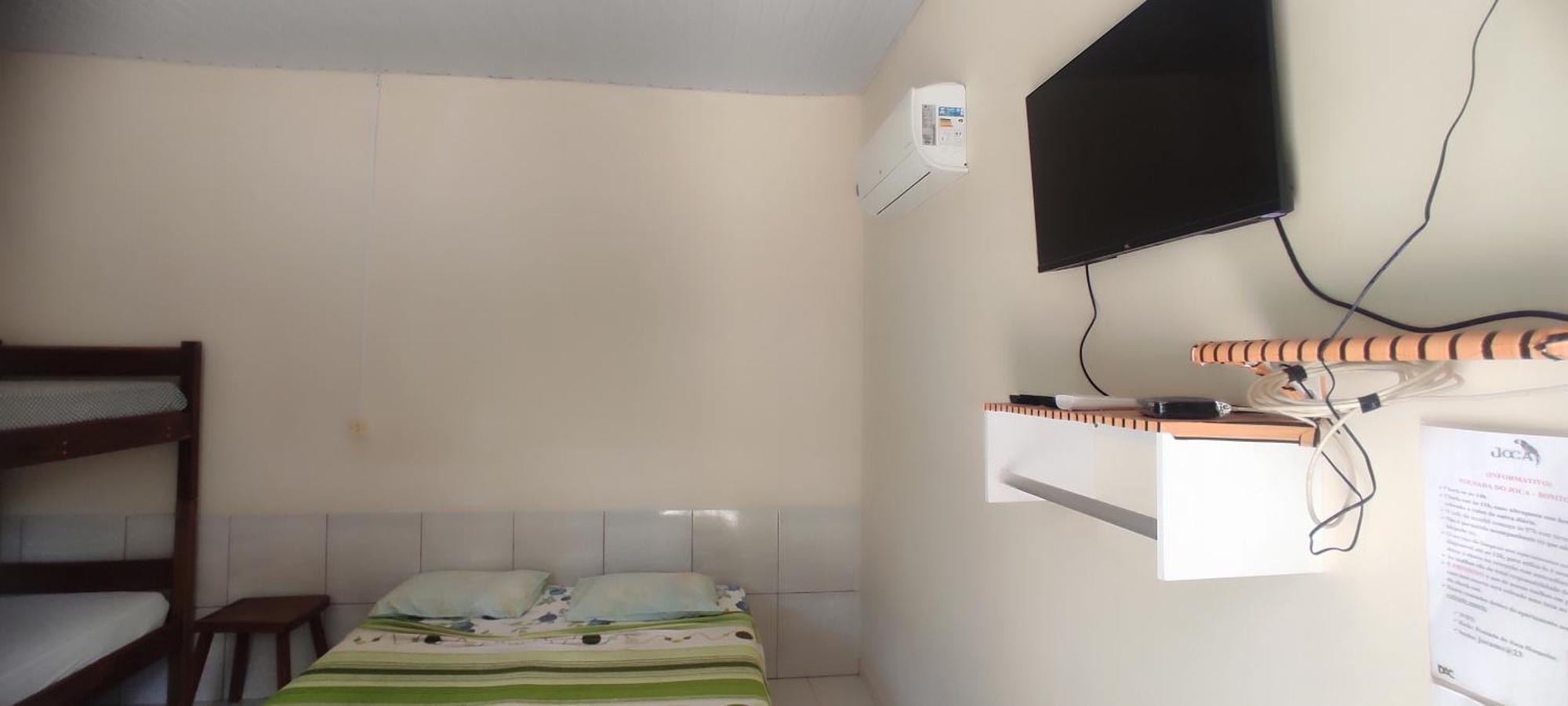 Quarto Quádruplo com Casa de Banho Privativa