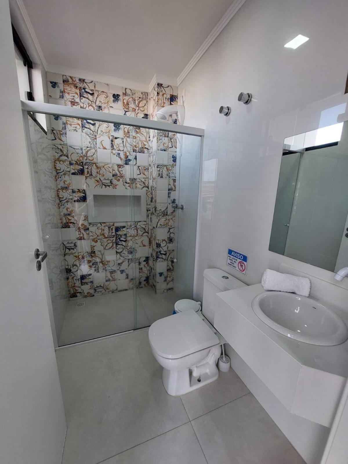 Quarto Quádruplo com Casa de Banho