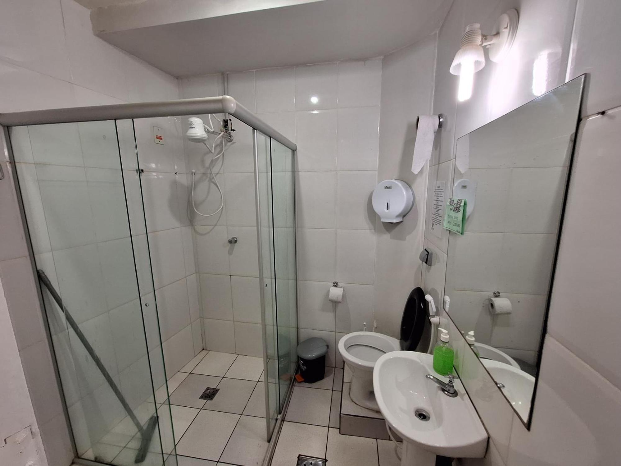Quarto Duplo ou Twin com Casa de Banho Privativa