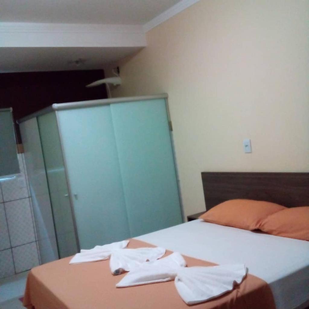 Quarto Duplo com Cama Queen-size
